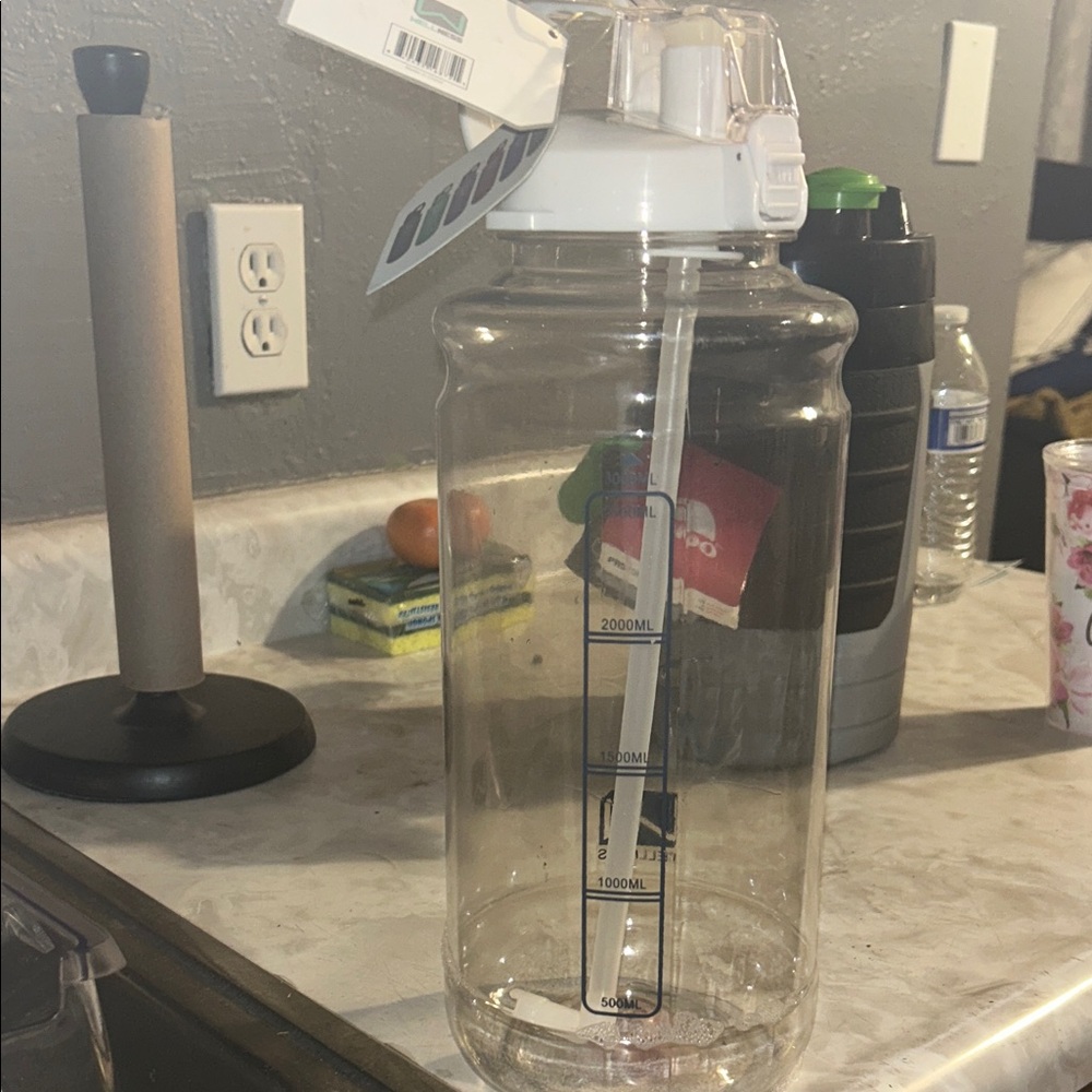 ♥️ Wellness Sports Bottle 3000 ML NWT